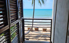 Makao Beach Hotel